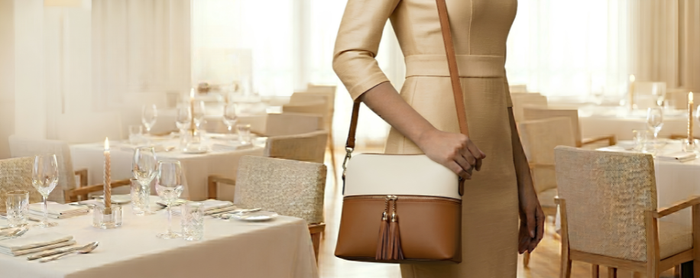 CROSSBODY BAGS