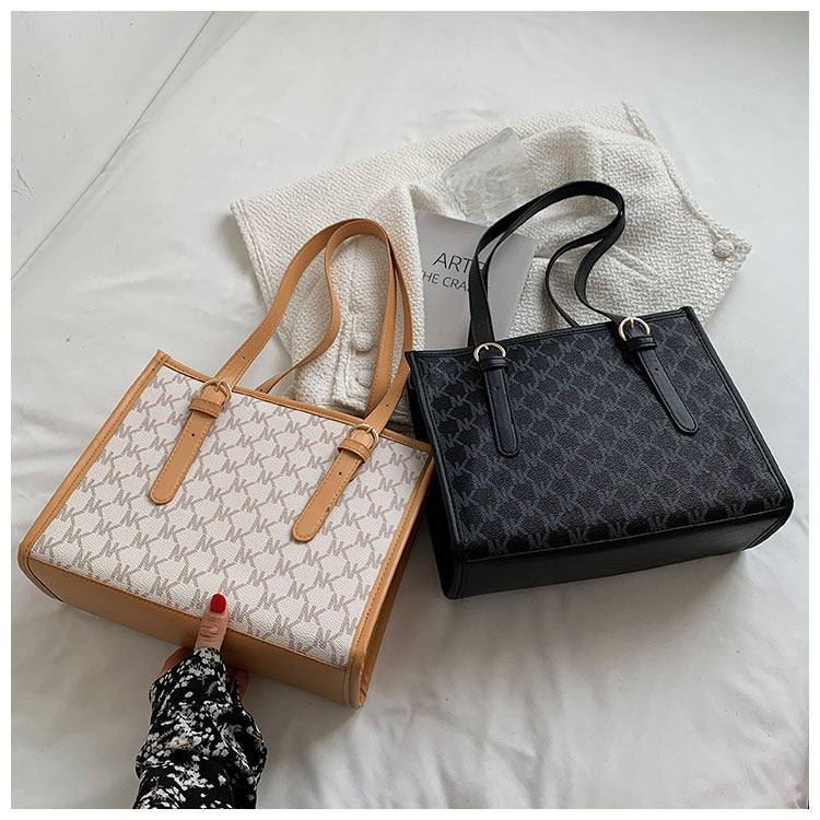 Tote Bag with Zip Closure FashionableZTS-CR056