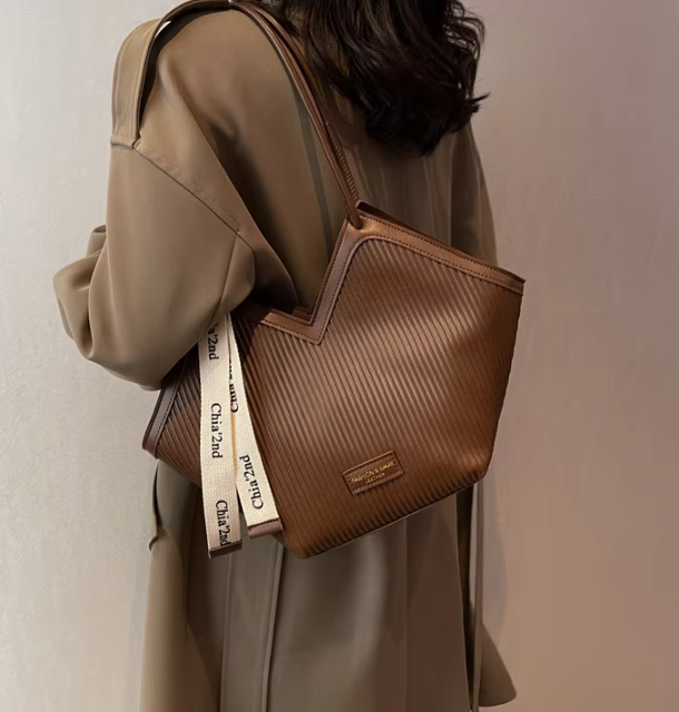 Modern V-Cut Structured Shoulder Bag ZTS-CR-045