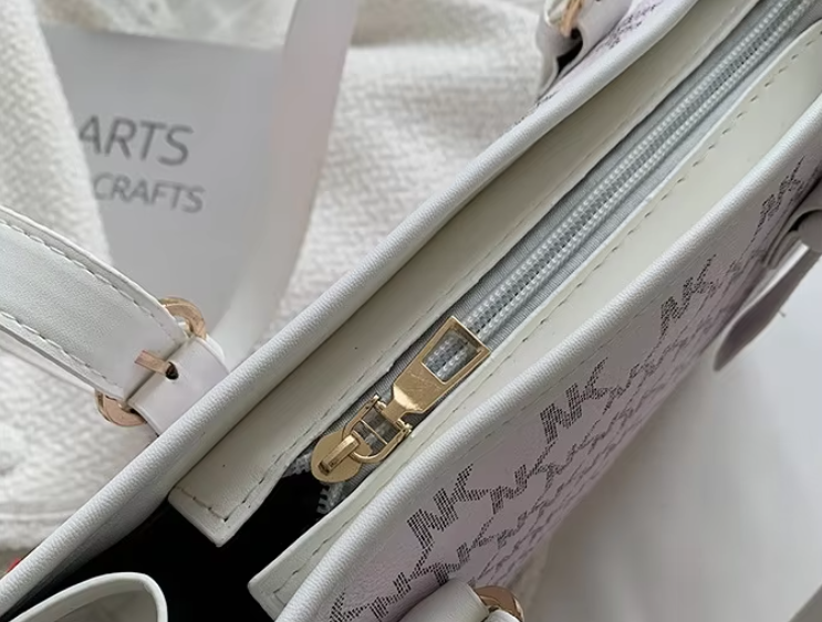 Tote Bag with Zip Closure FashionableZTS-CR056